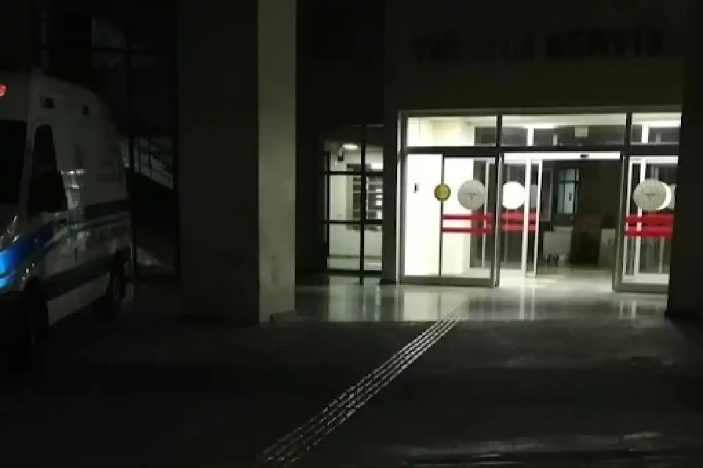 Mersin’de apartman balkonundan düşen çocuk hayatını kaybetti