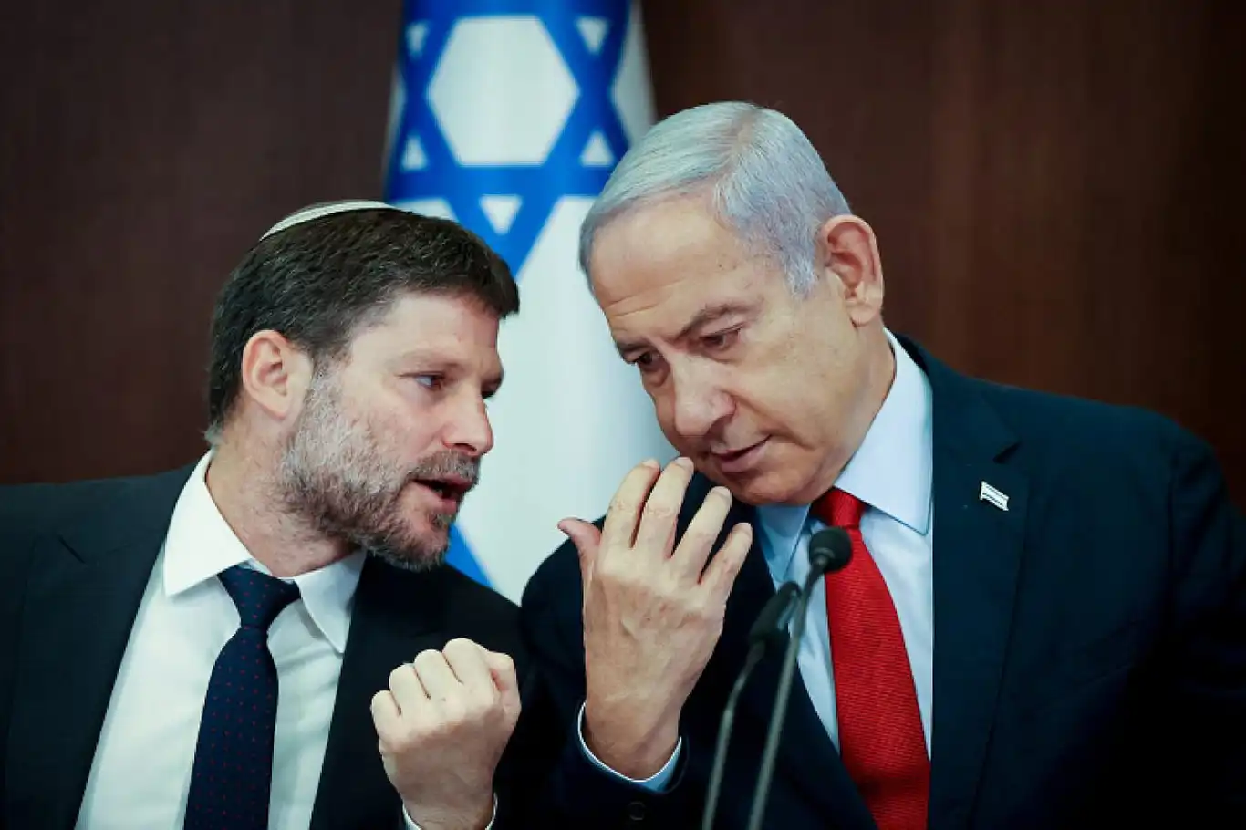 Netanyahu bakanlarına talimat verdi: Batı Şeria'nın ilhak planları gizli yürütülecek Netanyahu bakanlarına talimat verdi: Batı Şeria'nın ilhak planları gizli yürütülecek