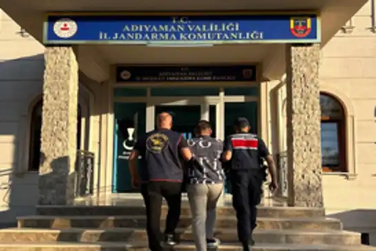 Trafik güvenliğini tehlikeye sokma suçlarından araması bulunan şahıs yakalandı