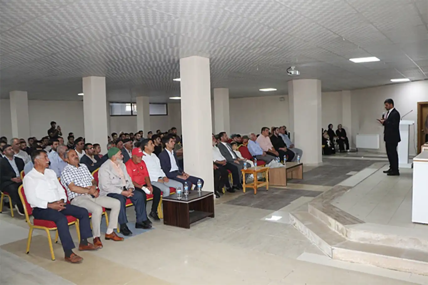 Karlıova’da Mevlid-i Nebi Haftası programı düzenlendi Karlıova’da Mevlid-i Nebi Haftası programı düzenlendi
