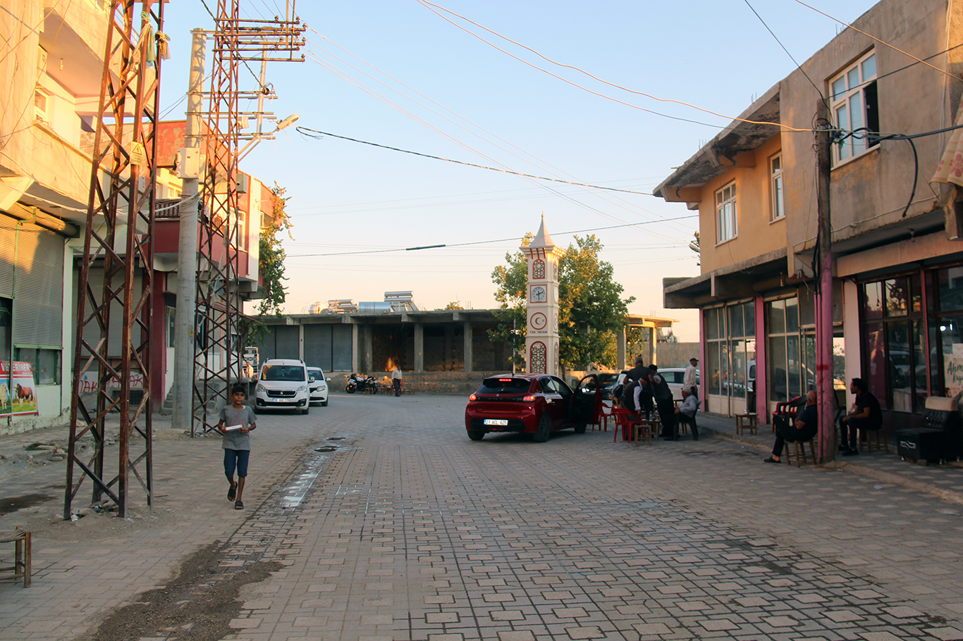 Gürbüz Mahalle sakinleri: 15 yıl önce verilen hizmetlerle yetiniyoruz