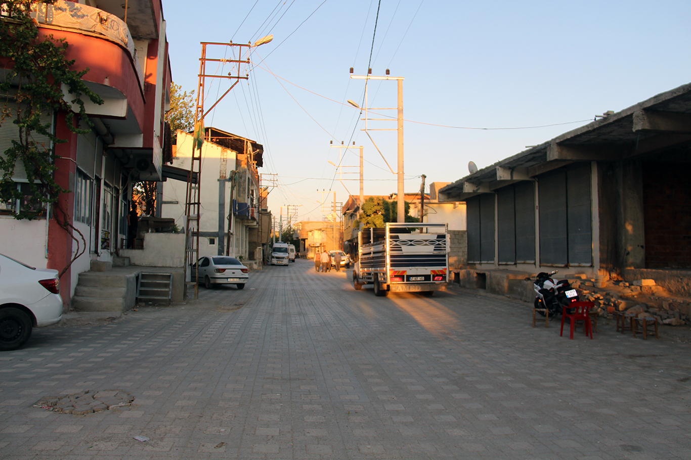 Gürbüz Mahalle sakinleri: 15 yıl önce verilen hizmetlerle yetiniyoruz