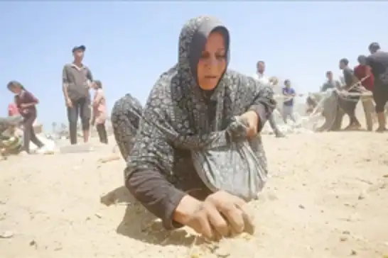 لە غەززە ٣ کەسی دیکە بەهۆی برسێتی گیانیان لەدەستدا