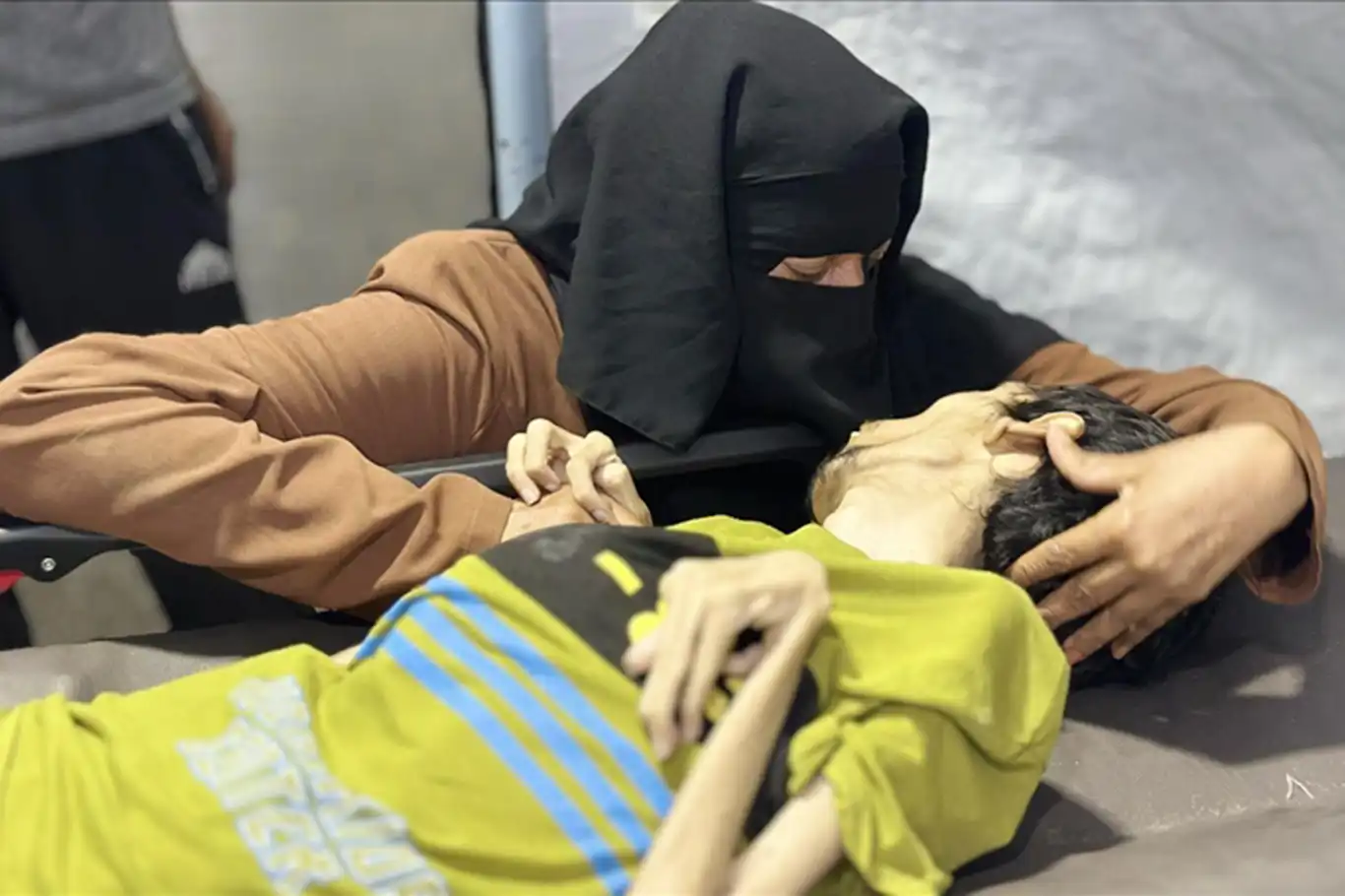 Gazze'de açlıktan ölenlerin sayısı 376'ya yükseldi Gazze'de açlıktan ölenlerin sayısı 376'ya yükseldi