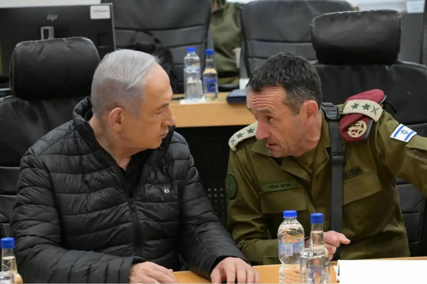 Netanyahu, işgal ordusunun, "Tüm esirler serbest bırakılacak, savaş bitecek” önerisini reddetti Netanyahu, işgal ordusunun, "Tüm esirler serbest bırakılacak, savaş bitecek” önerisini reddetti