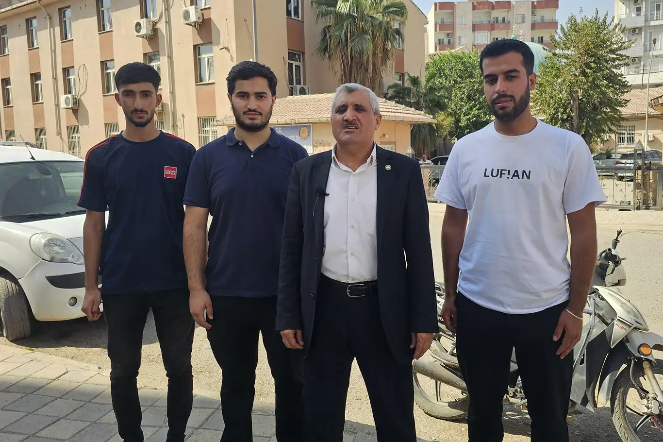 Gözüngül: Cizre Meslek Yüksek Okulu'nda okuyan öğrenciler için yurt yapılmalı Gözüngül: Cizre Meslek Yüksek Okulu'nda okuyan öğrenciler için yurt yapılmalı