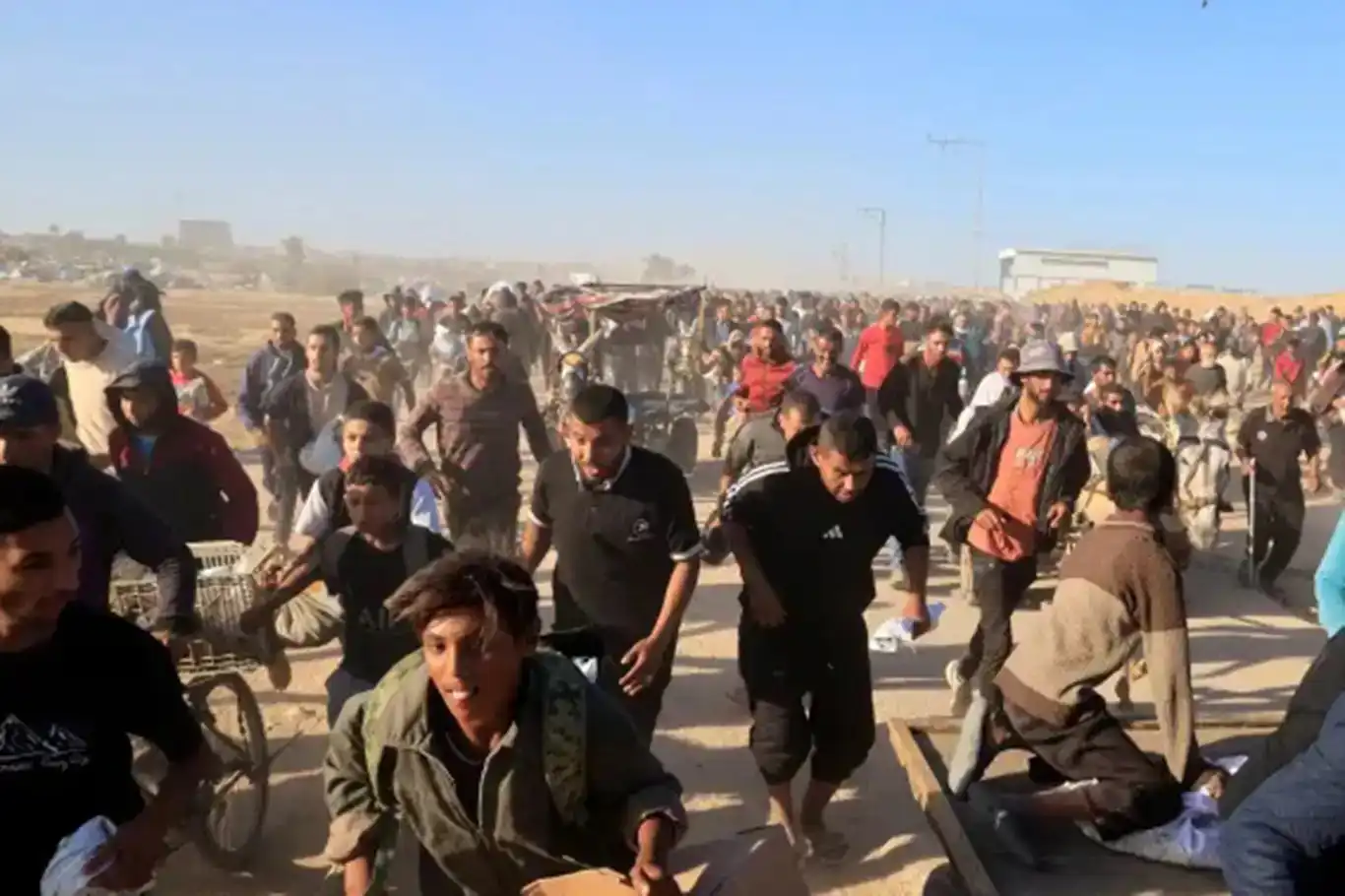 حمله به غیرنظامیان منتظر کمک در غزه: ۱۸ شهید حمله به غیرنظامیان منتظر کمک در غزه: ۱۸ شهید