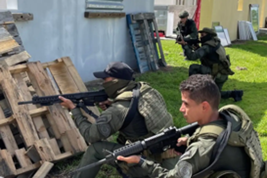 Venezuela deploys 25,000 troops to protect borders amid U.S. provocations