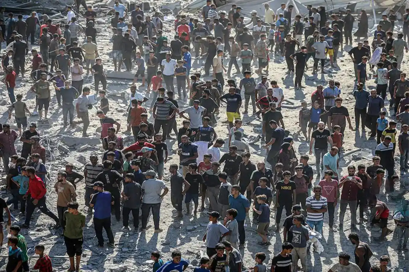 الاحتلال الصهيوني يأمر بإخلاء شمال غزة ويطالب مليون فلسطيني بالنزوح جنوبًا الاحتلال الصهيوني يأمر بإخلاء شمال غزة ويطالب مليون فلسطيني بالنزوح جنوبًا