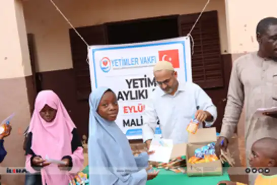 Orphans Foundation distributes monthly allowances to needy children in Mali