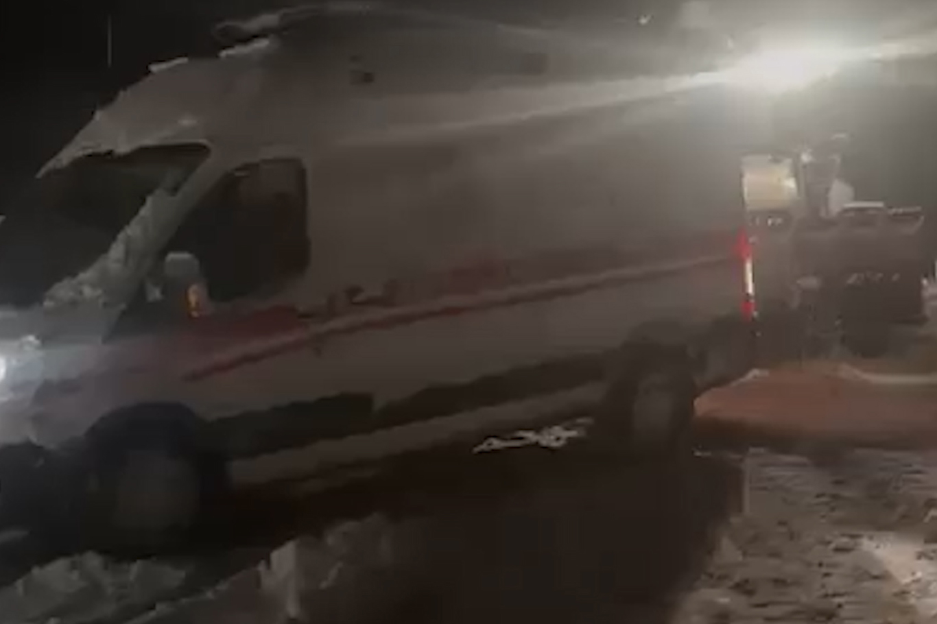 Şırnak'ta kar temizleme çalışmaları devam ediyor