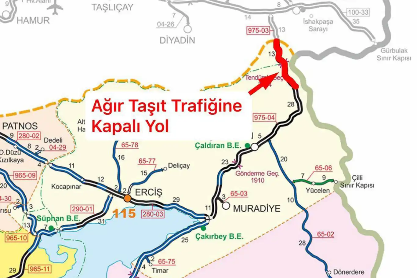 Tendürek Geçidi’nde ulaşım geçici olarak durdu