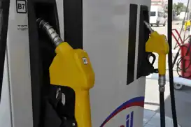 ​ Akaryakıta yeni yıl zammı yansıdı: Benzin, motorin ve LPG fiyatları güncellendi