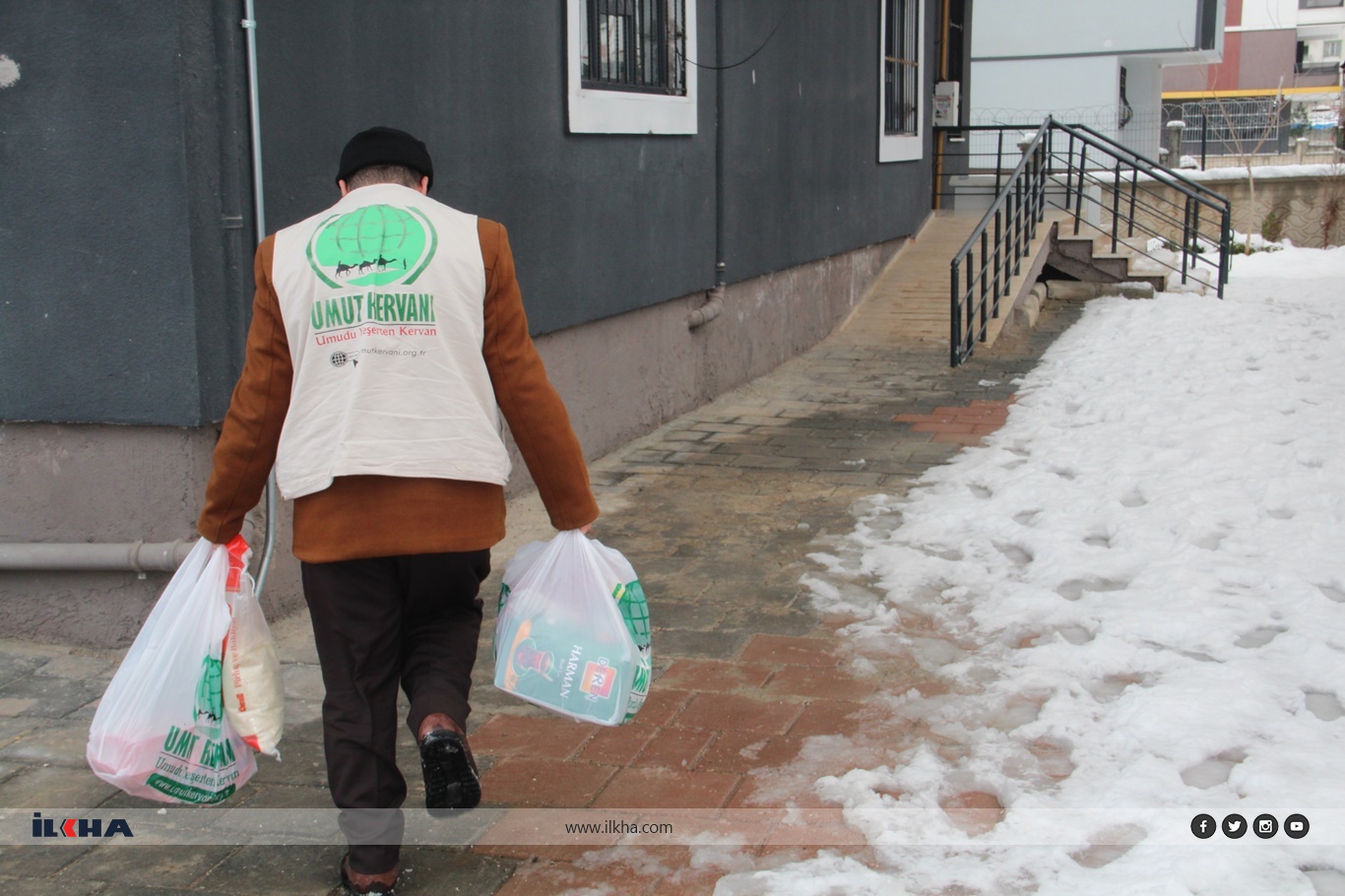 aa7e45b7-80c2-4894-ad51-fe27f834ad1e