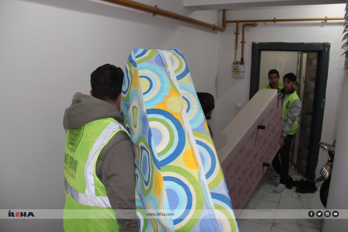 cd62c0fa-70b4-4e8e-8bd4-492a03304eb3