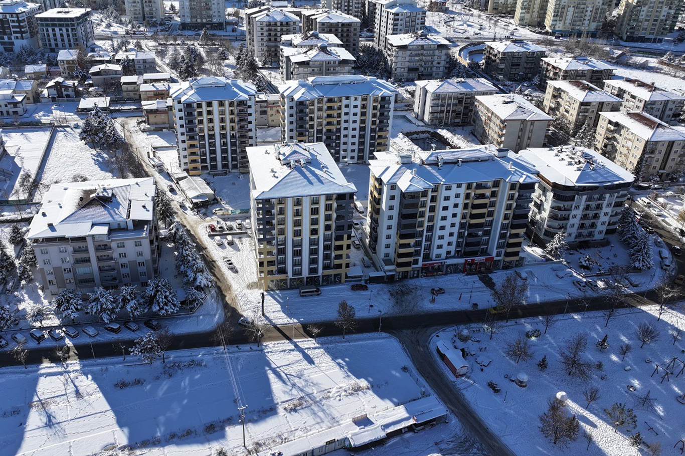 Belediye Başkanı Geçit: Yeşil yaşam evleri, Yeşilyurt'un geleceğine değer katıyor