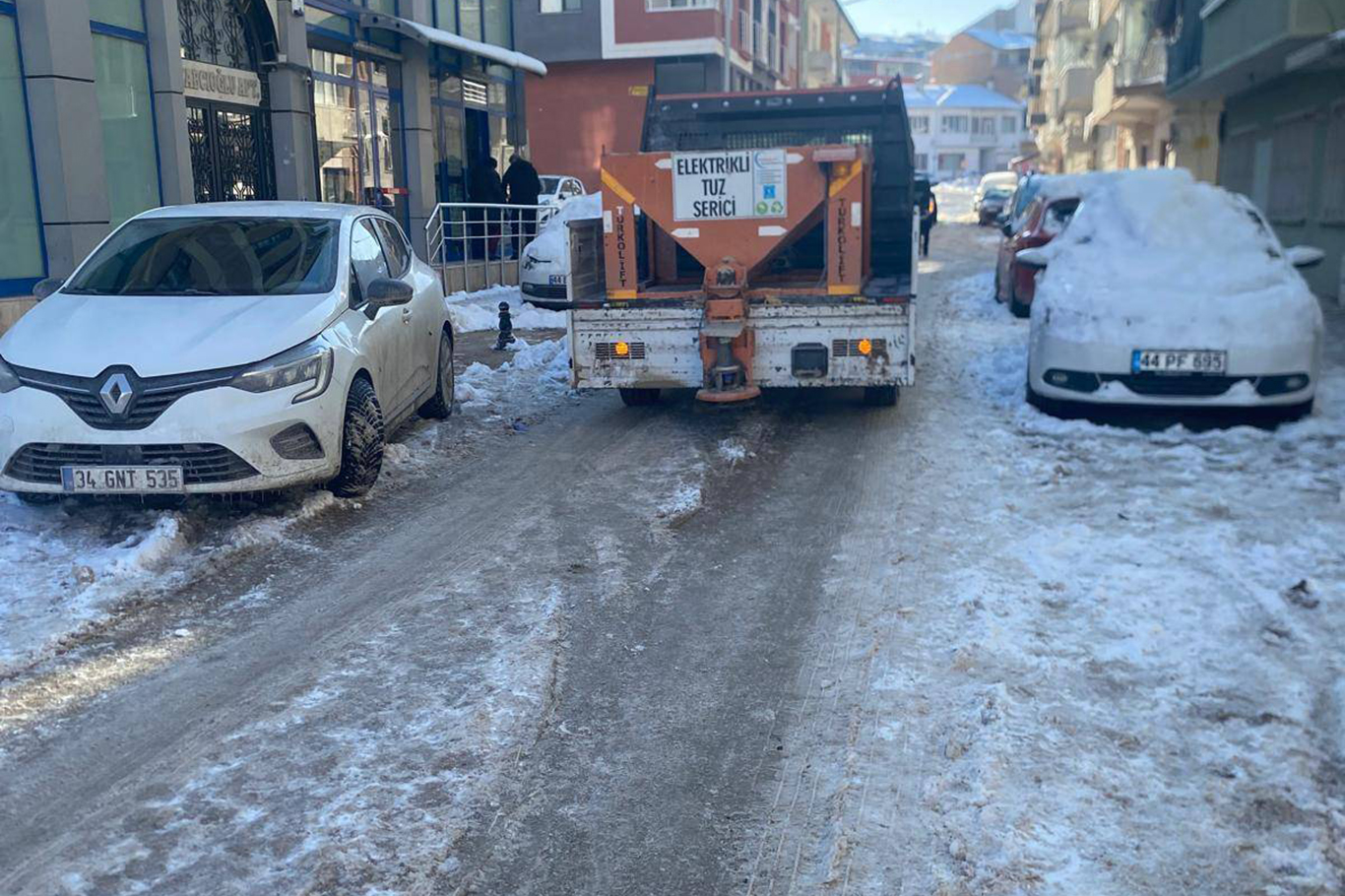 Battalgazi'de tüm mahalleler yollar ulaşıma açıldı