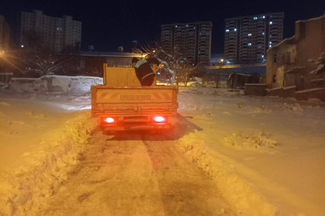 Battalgazi'de tüm mahalleler yollar ulaşıma açıldı