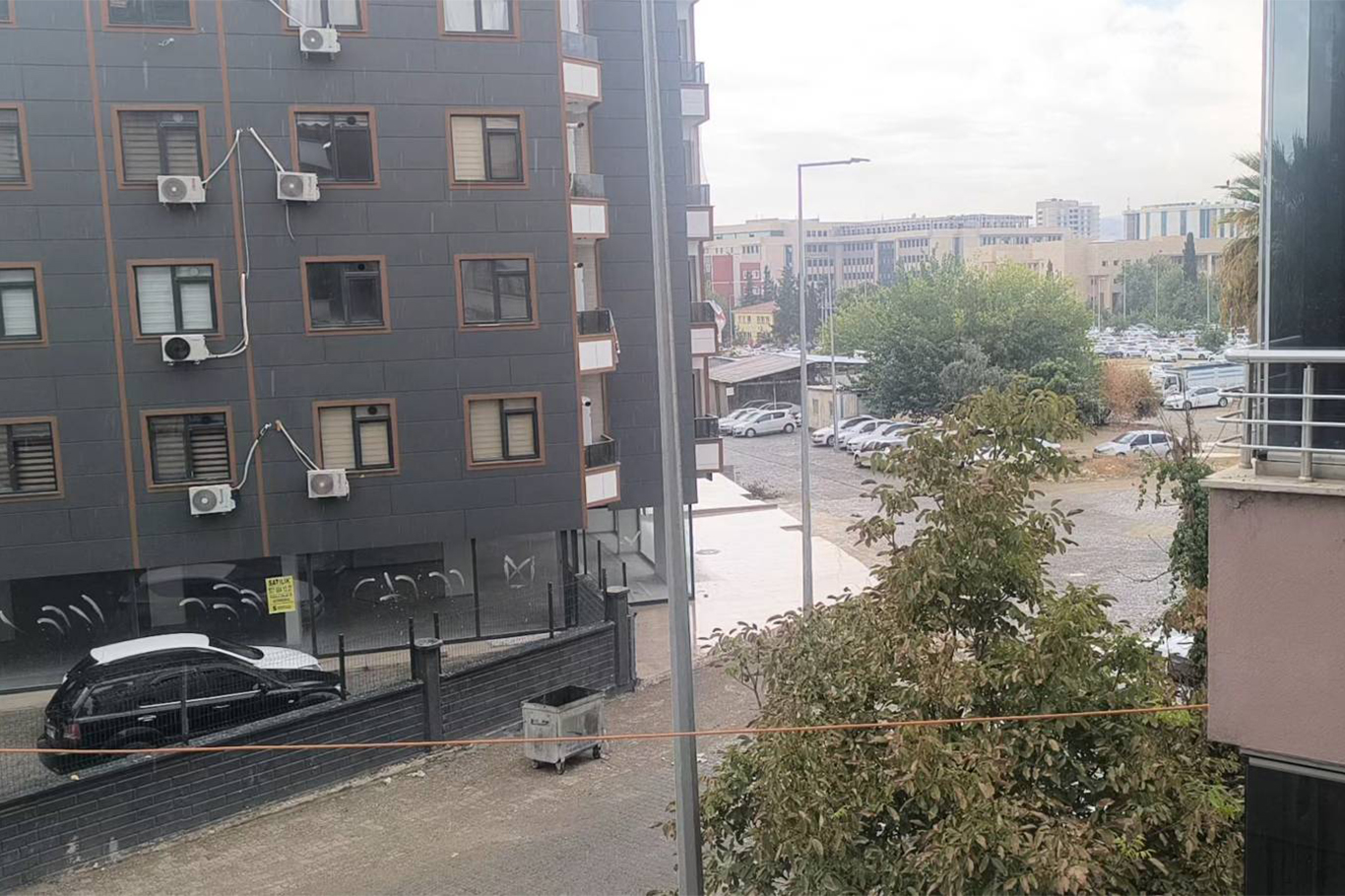 Şanlıurfa'da beklenen yağış etkisini göstermeye başladı