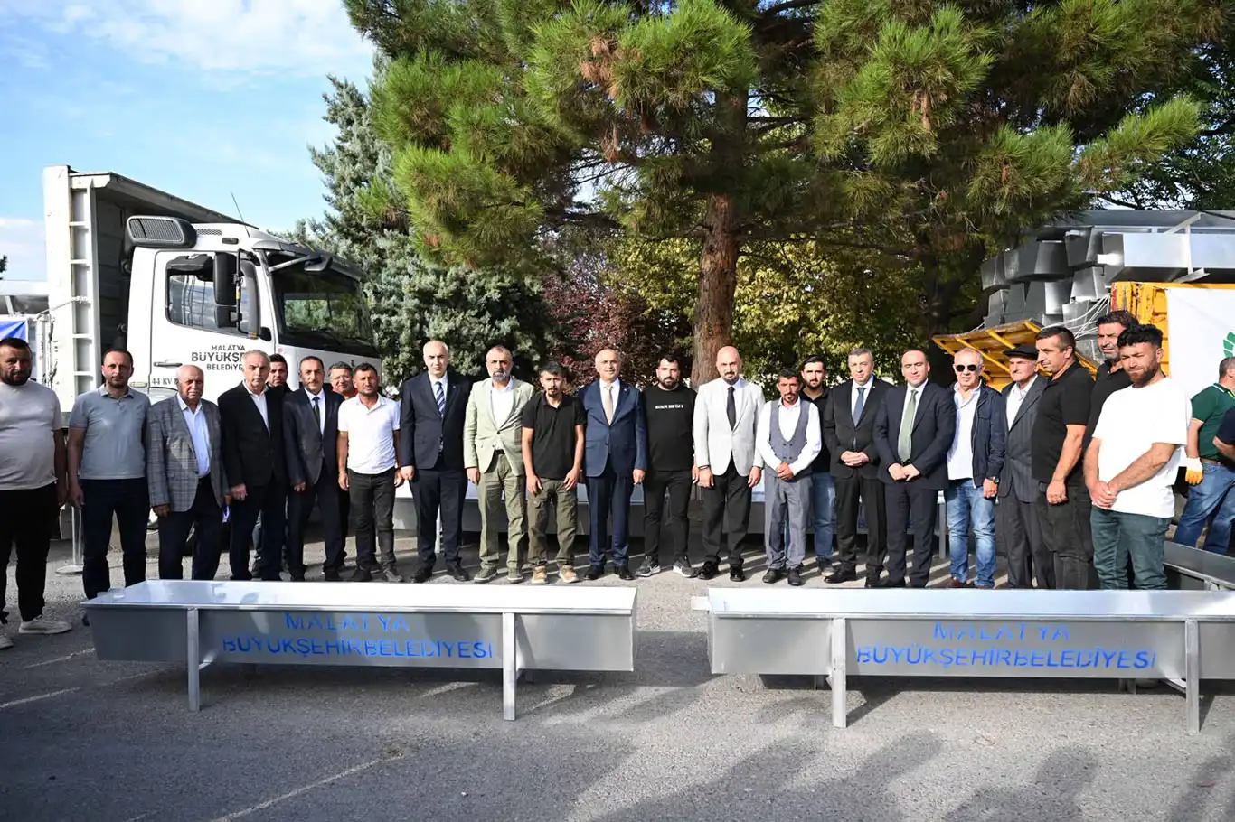 Malatya'da hayvan üreticilerine sıvat desteği
