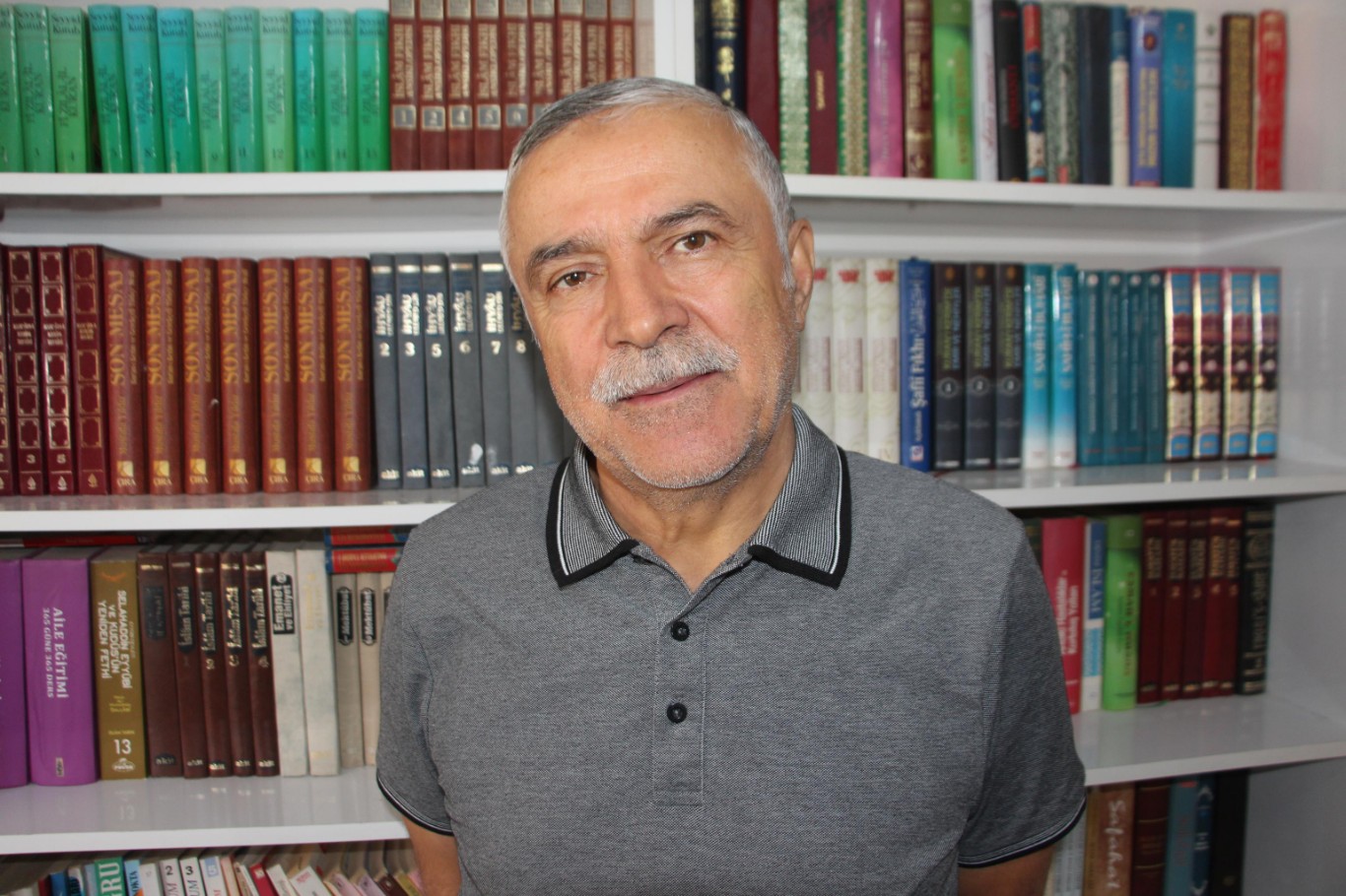 Akademisyen Ahmet Ceylan 