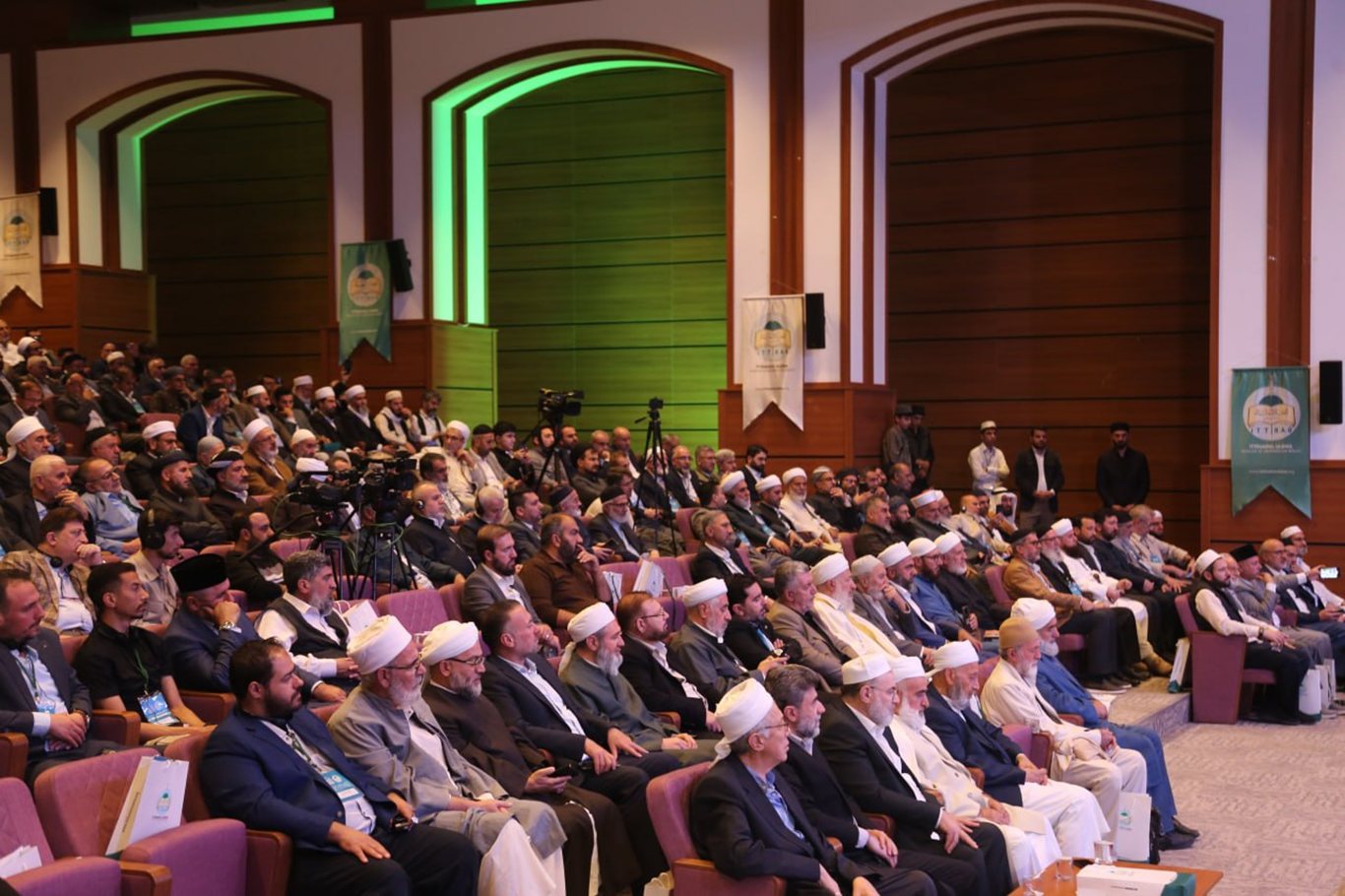 11'inci Alimler Buluşması Diyarbakır'da başladı