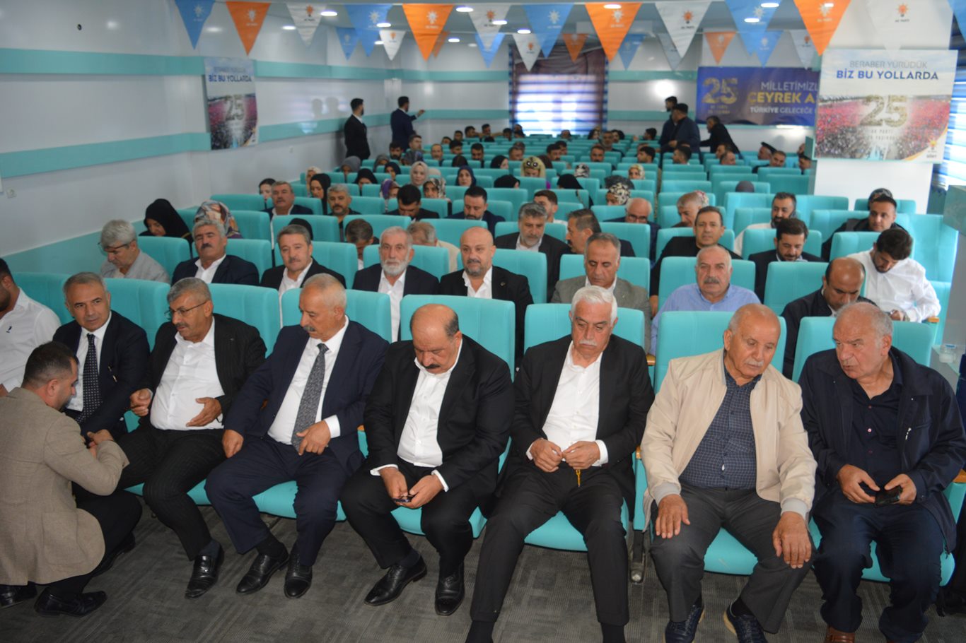 Yenişehirlioğlu: Yanlış yapanları uzaklaştırır, kaldığımız yerden yolumuza devam ederiz