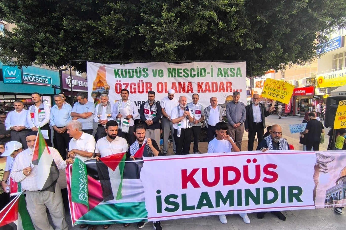 Tarsus'ta Filistin'e destek yürüyüşü düzenlendi