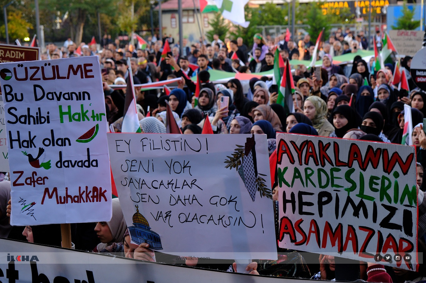 Thousands march in Van to mark third anniversary of Operation Al-Aqsa Flood