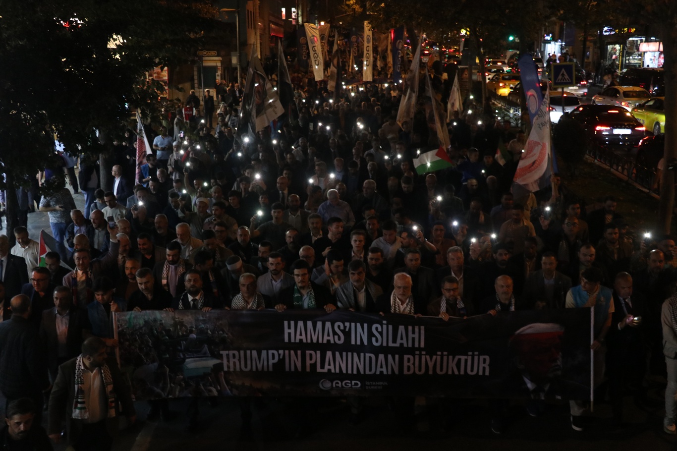 Aksa Tufanı'nın 3'üncü yıl dönümünde Peygamber Sevdalıları ve AGD'den ortak yürüyüş