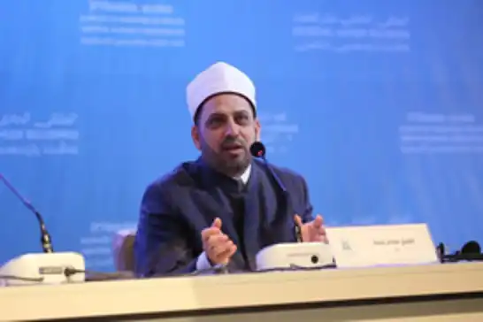 العالم المصري عصام تليمة: الصبر على أذى الناس أفضل من اعتزالهم