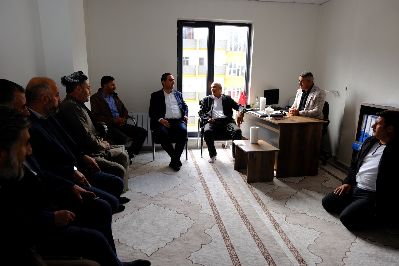 Parlamenterê HUDA PARê Ramanli li Şemzînanê bi gel re hat cem hev