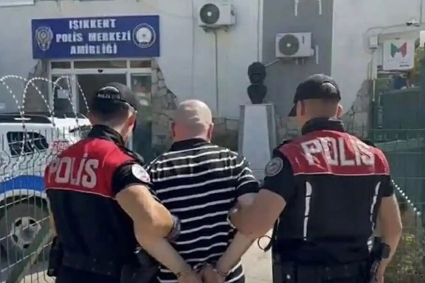İzmir’de firari 3 hükümlü yakalandı