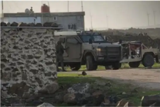 SOHR: Israel regime carries out eight raids in southern Syria