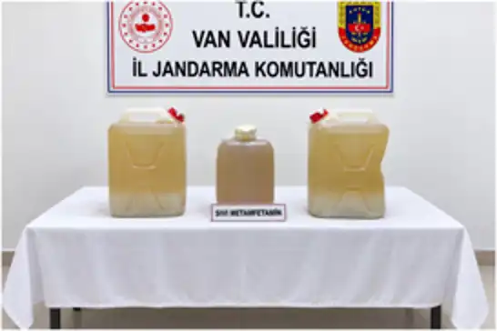 Van’da 34 kilo sıvı metamfetamin ele geçirildi