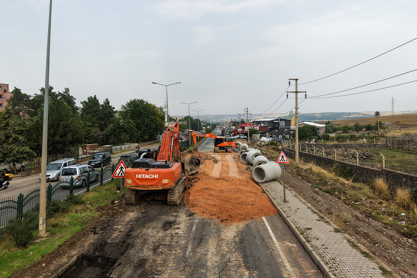 Diyarbakır’da yol çalışması çileye dönüştü