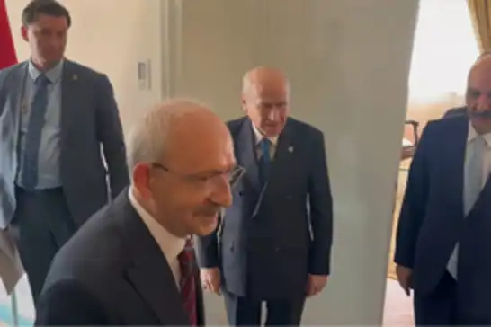 MHP leader Bahçeli meets CHP chairman Kılıçdaroğlu in parliament