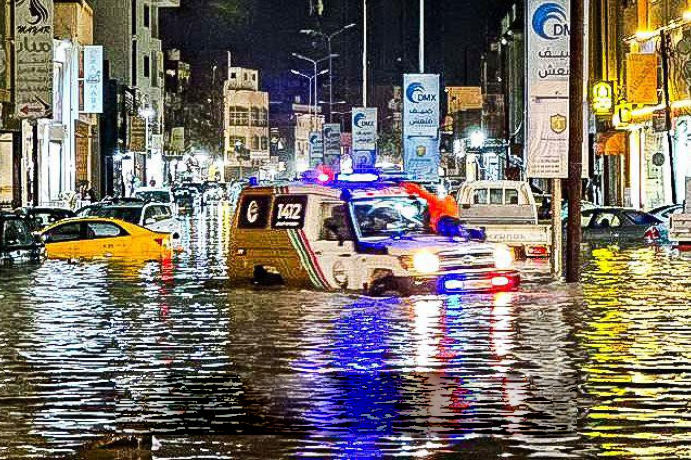بارش‌های شدید در لیبی موجب وقوع سیل شد: خیابان‌ها و جاده‌ها زیر آب رفتند