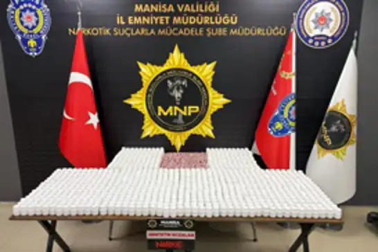 Manisa'ya uyuşturucu operasyonu: 3 şüpheli yakalandı, 57 bin hap ele geçirildi