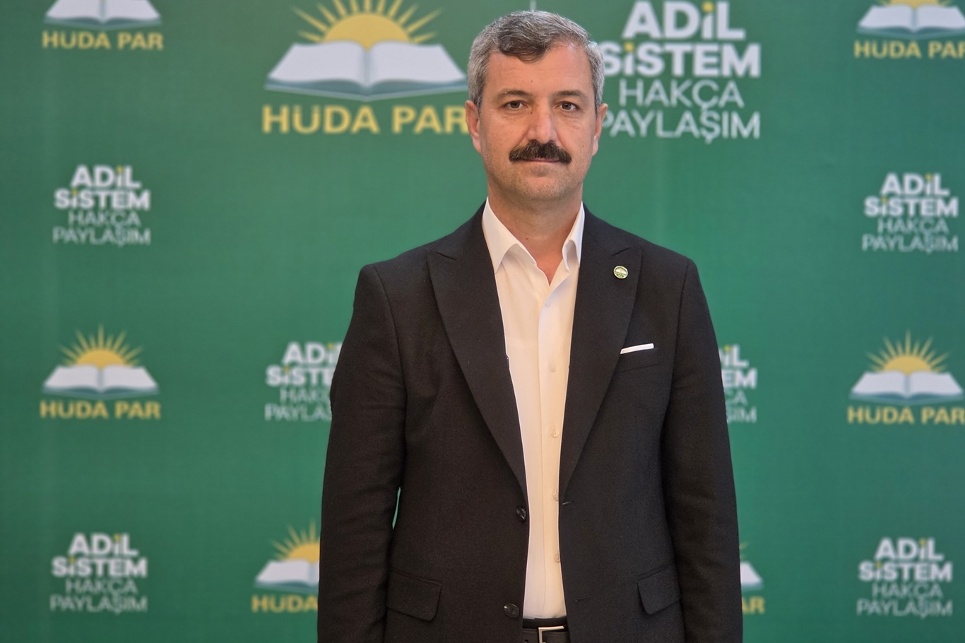 HÜDA PAR: Tesettürü engellemek ilkelliktir