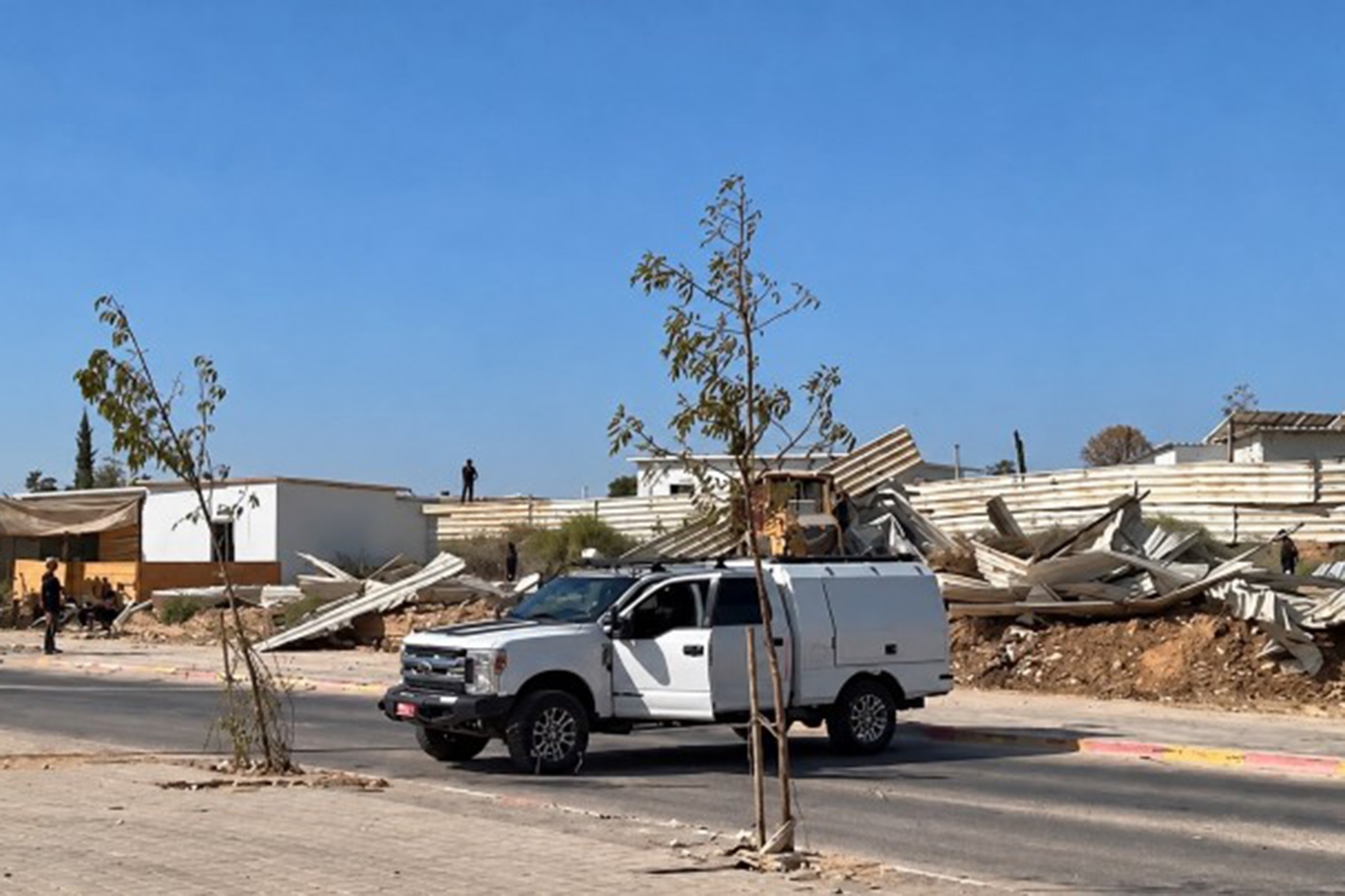 Israeli occupation demolishes over 80 homes in Negev, displacing hundreds of Palestinians