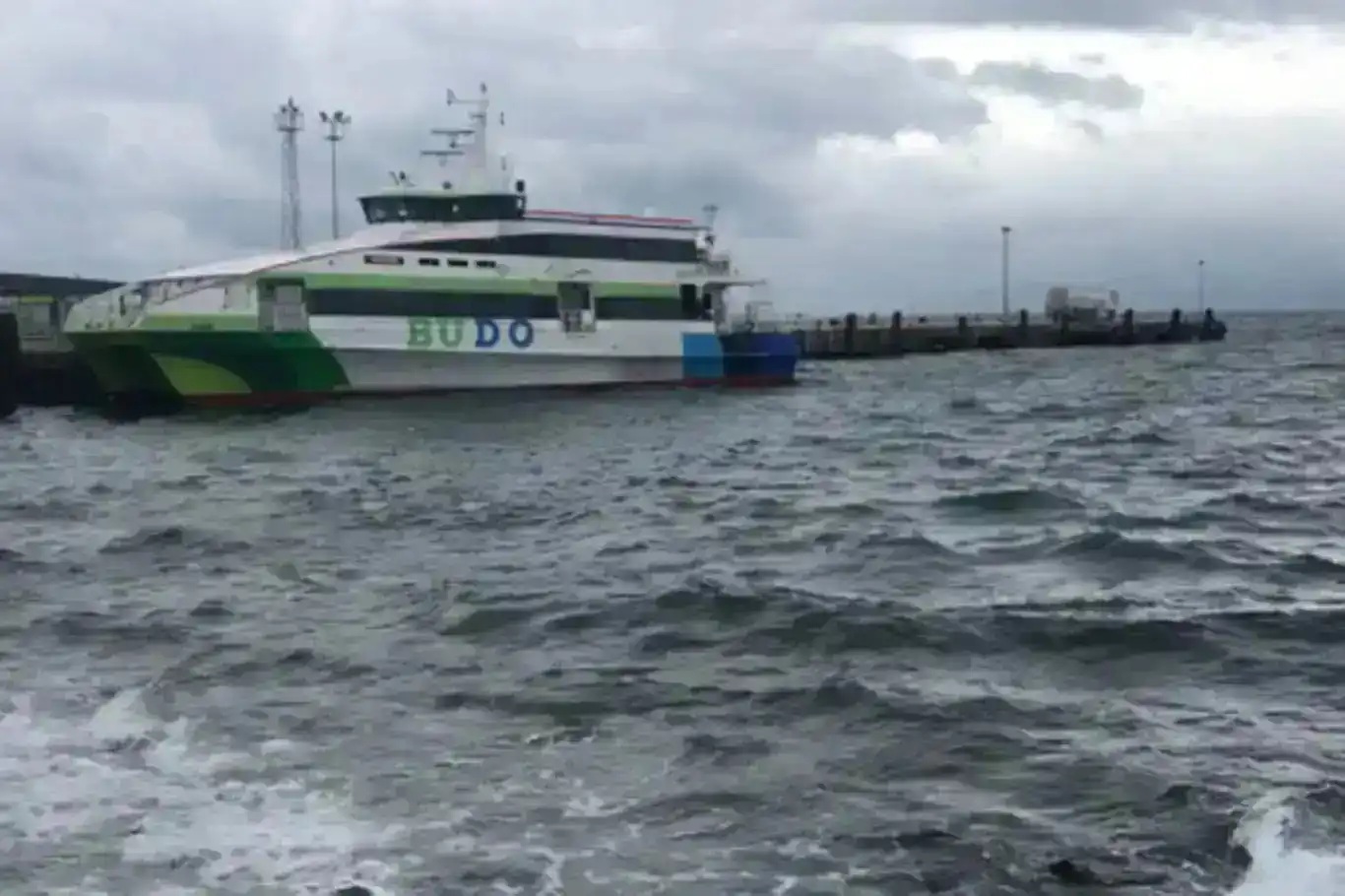 Bursa Deniz Otobüsleri'nin 12 seferi iptal edildi