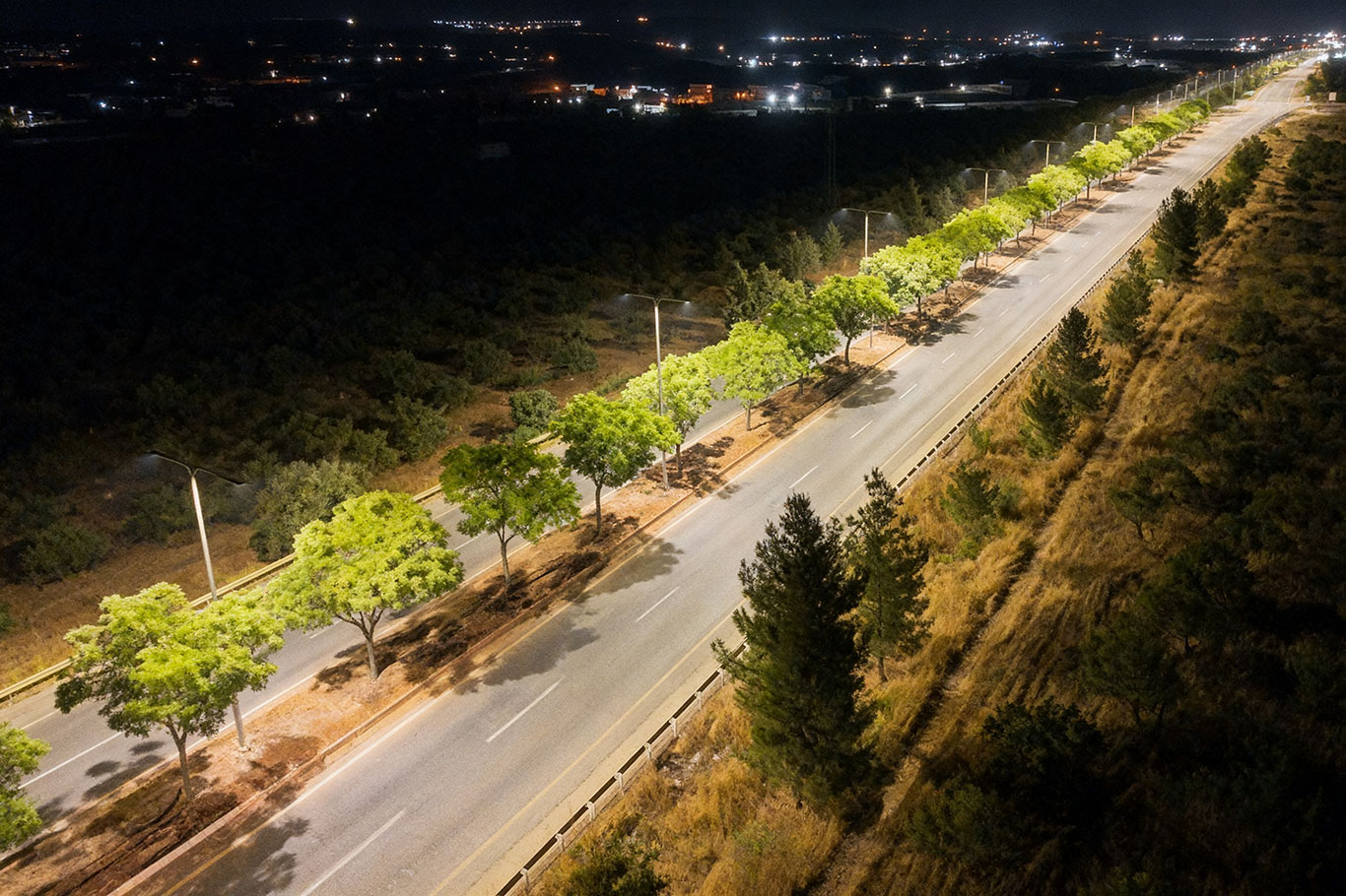 Dicle Elektrik'ten GAP Havalimanı yoluna 65 milyon TL'lik yatırım
