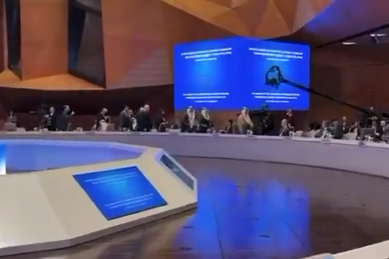 CİCA Zirvesi’nde işgalci Herzog konuşurken çok sayıda temsilci salondan ayrıldı