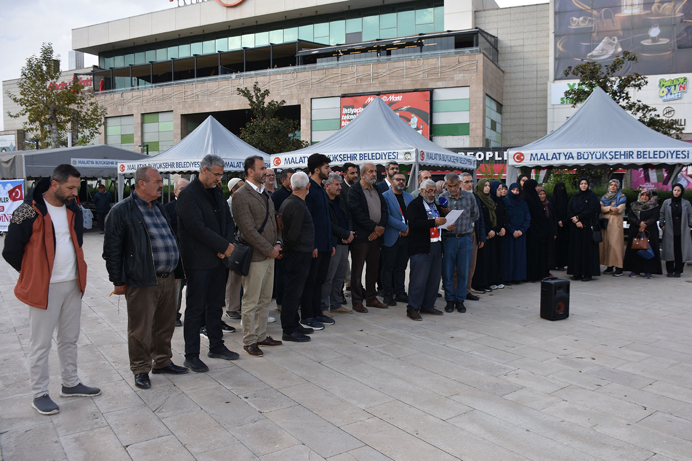 Azerbaycan'daki başörtüsü yasağına tepki: Büyük bir utanç ve ihanettir