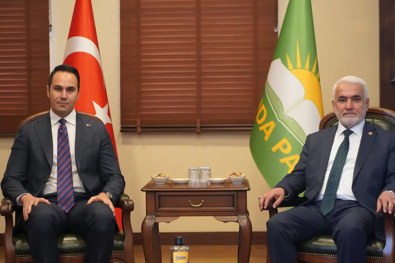 HÜDA PAR Genel Başkanı Yapıcıoğlu, DYP Genel Başkanı Küpeli’yi ağırladı