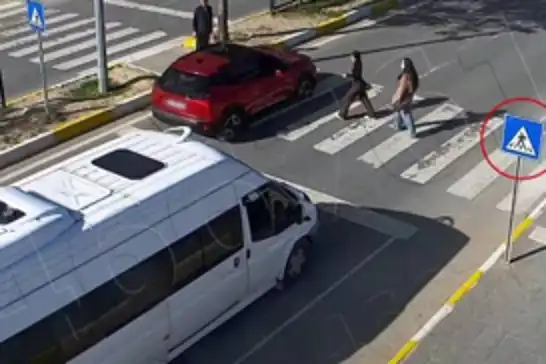 Tunceli'de yaya geçidinde yayalara yol vermeyen sürücülere ceza uygulandı