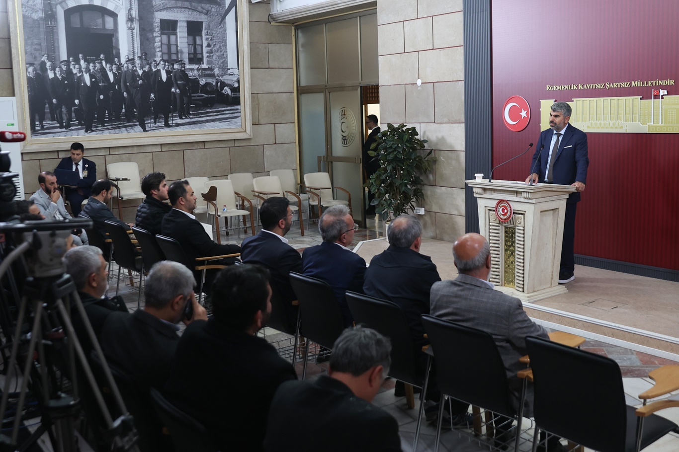 HÜDA PAR Milletvekili Dinç: 12 yıllık zorunlu eğitim yeniden yapılandırılmalı