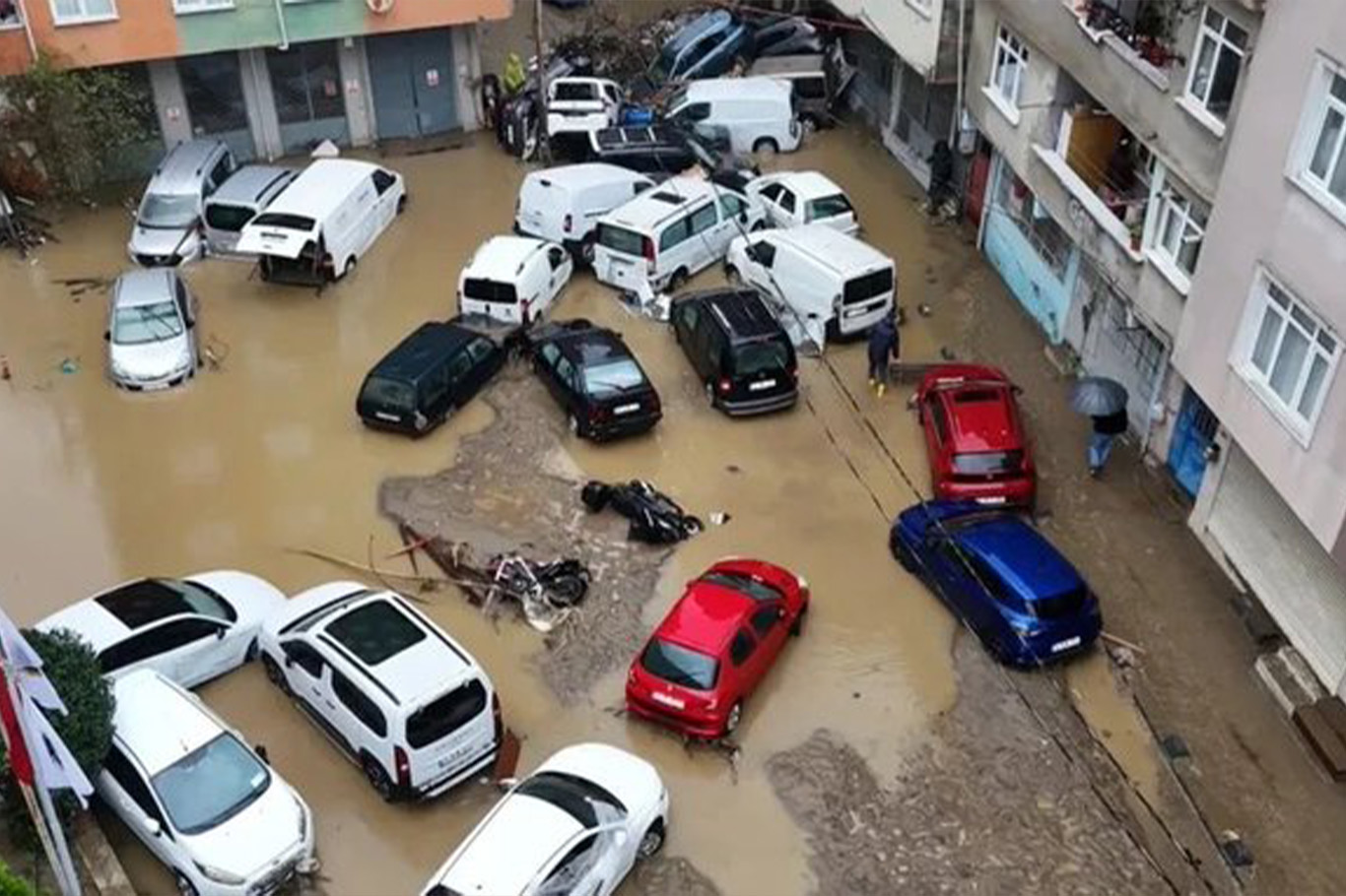 Istanbul flood death toll rises to four, three people missing