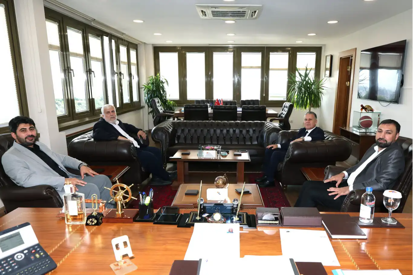 HÜDA PAR Mersin İl Başkanı Demir'den Rektör Yaşar'a ziyaret